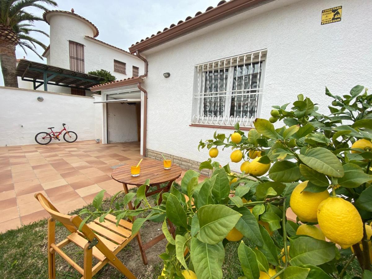 Villa Cambrils Beach Екстериор снимка